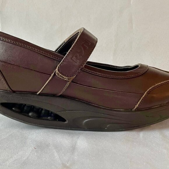 New RYN Women's Rocker Walking Shoes Brown Velcro Strap sz. 7 - Picture 5 of 16
